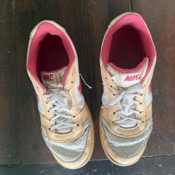 Vintage Pink Nike - Picture 6 of 9